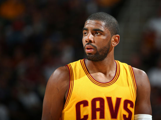 艰苦鏖战中 艰苦鏖战中