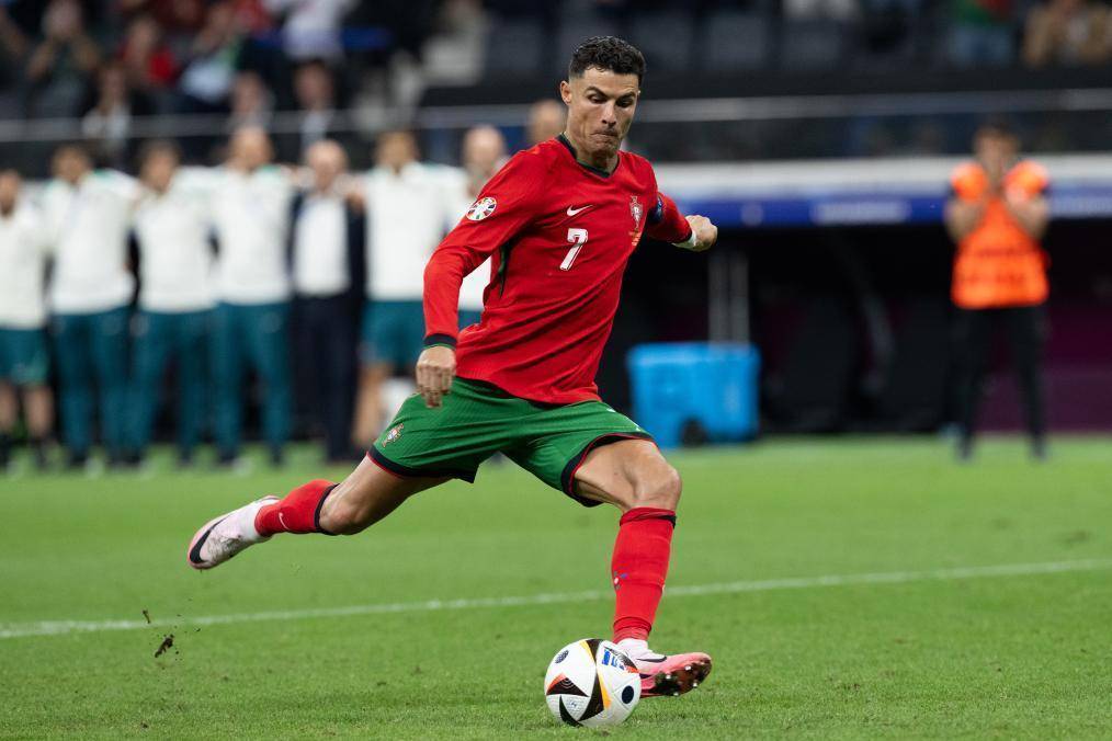 这位效力于 这位效力于