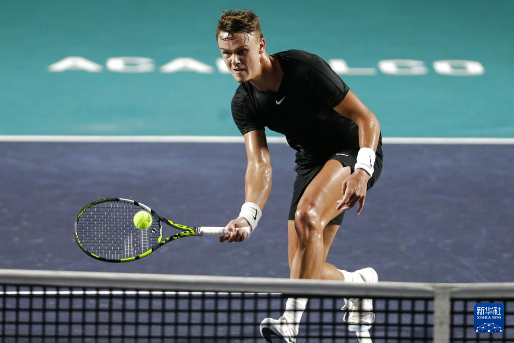 连续击败了 连续击败了