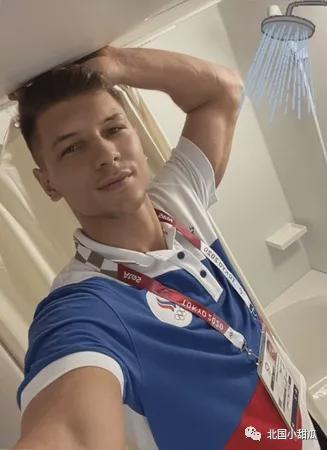 性及转会费 性及转会费